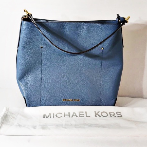 Michael Kors Handbags - Michael Kors Purse